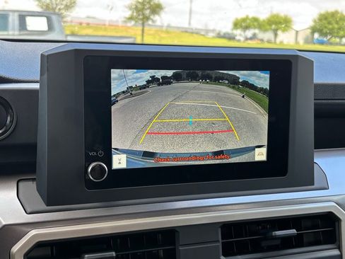 Used 2025 Toyota Tacoma SR5 image 10