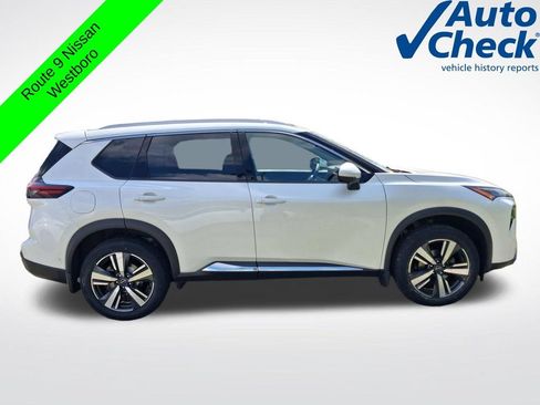 Used 2024 Nissan Rogue SL w/ SL Premium Package AWD/4WD image 4
