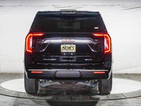 Used 2023 GMC Yukon XL SLT w/ SLT Premium Package AWD/4WD image 9