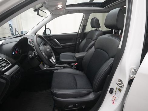 Used 2017 Subaru Forester 2.0XT Premium AWD/4WD image 6