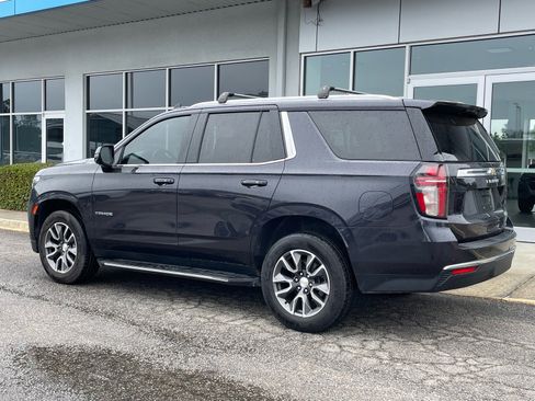 Used 2022 Chevrolet Tahoe LT w/ Luxury Package RWD image 3