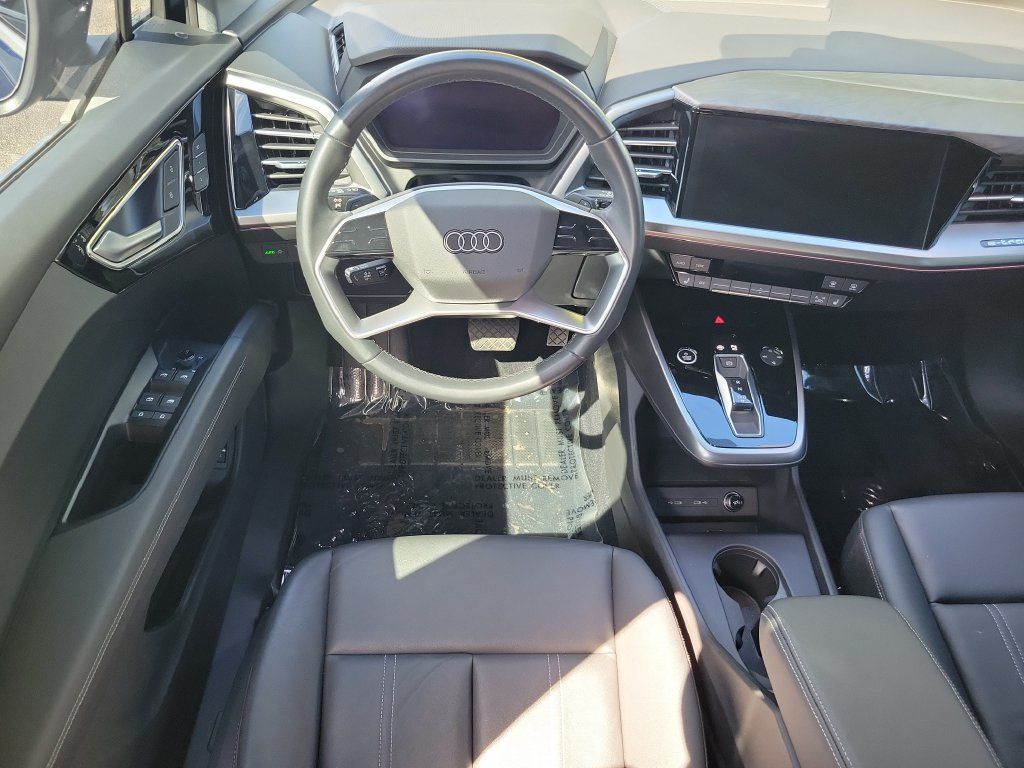 Used 2023 Audi Q4 e-tron Premium Plus w/ Premium Plus RWD image 17