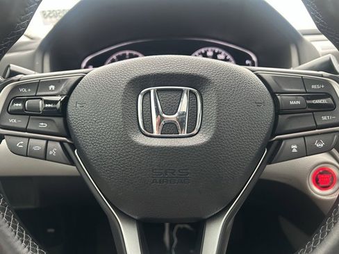 Used 2018 Honda Accord EX-L image 16