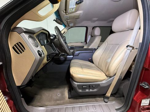 Used 2015 Ford F250 Lariat w/ Chrome Package AWD/4WD image 16