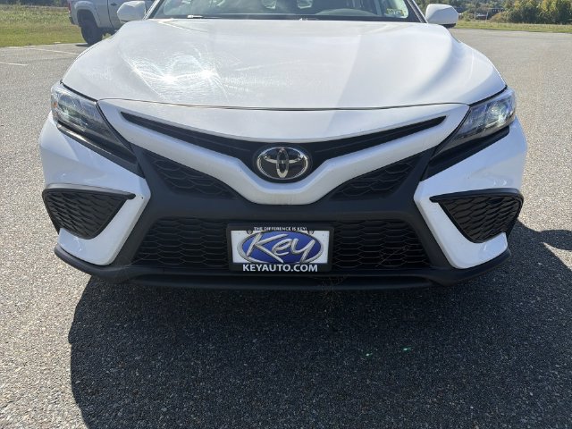 Used 2024 Toyota Camry SE w/ Cold Weather Package AWD/4WD image 31