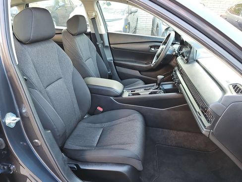 Used 2025 Honda Accord LX image 31