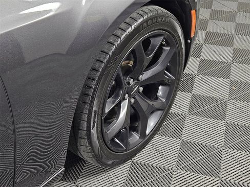 Used 2022 Chrysler 300 S image 5