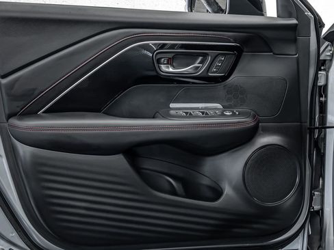 Used 2025 Acura ADX A-Spec image 9