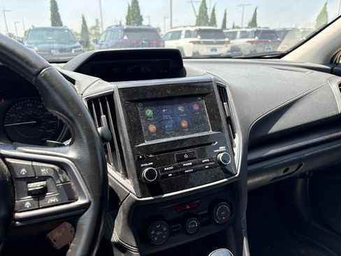 Used 2019 Subaru Crosstrek 2.0i Premium AWD/4WD image 3
