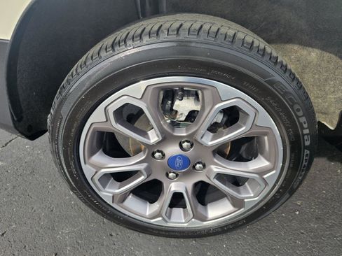 Used 2022 Ford EcoSport Titanium image 12