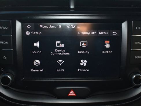 Used 2023 Kia Soul LX image 22