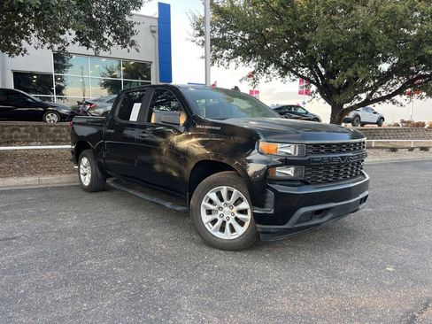 Used 2019 Chevrolet Silverado 1500 Custom w/ Infotainment Package image 1