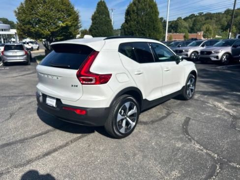 Used 2026 Volvo XC40 B5 Plus w/ Protection Package Premier AWD/4WD image 7