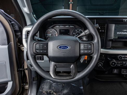 Used 2026 Ford F350 XLT w/ 360-Degree Camera Package AWD/4WD image 19