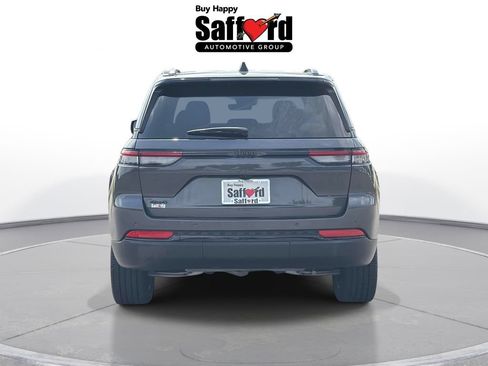 Used 2025 Jeep Grand Cherokee Altitude AWD/4WD image 21