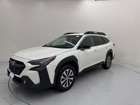 Certified 2023 Subaru Outback Premium AWD/4WD image 2