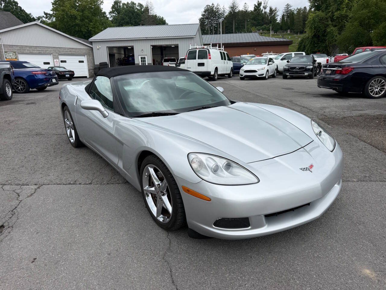 Used 2011 Chevrolet Corvette Convertible w/ Preferred Equipment Group RWD image 7