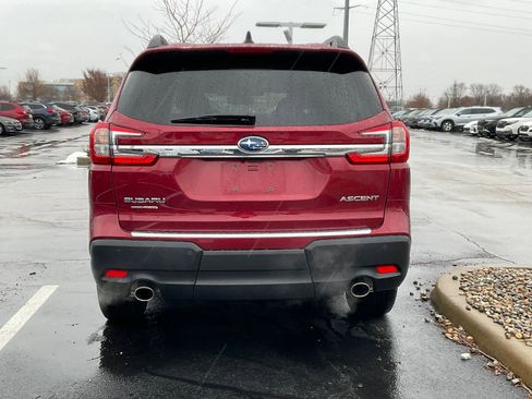 Certified 2025 Subaru Ascent Premium w/ Premium Package image 8
