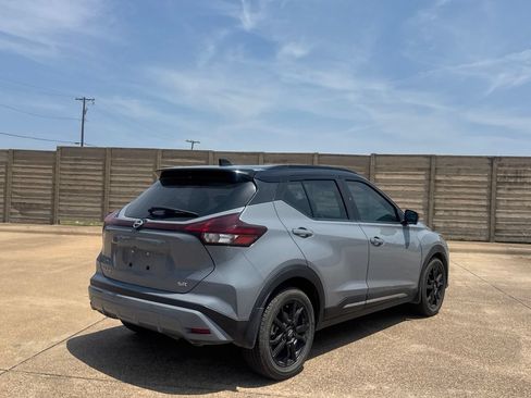 Used 2024 Nissan Kicks SR w/ SR Premium Package FWD image 23