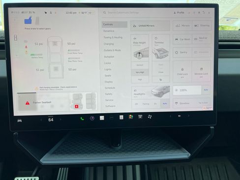 Used 2024 Tesla Cybertruck AWD Crew Cab image 37