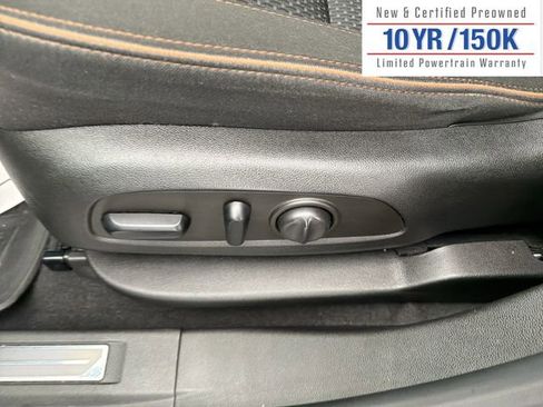 Used 2022 GMC Acadia AT4 image 16