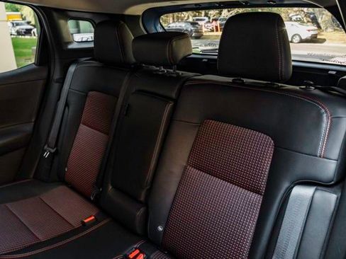 Used 2026 Nissan Kicks SR image 21