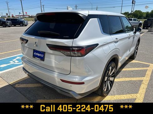 Used 2025 Mitsubishi Outlander SE AWD/4WD image 6