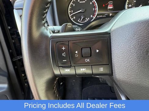 Used 2025 Nissan Rogue SV AWD/4WD image 13