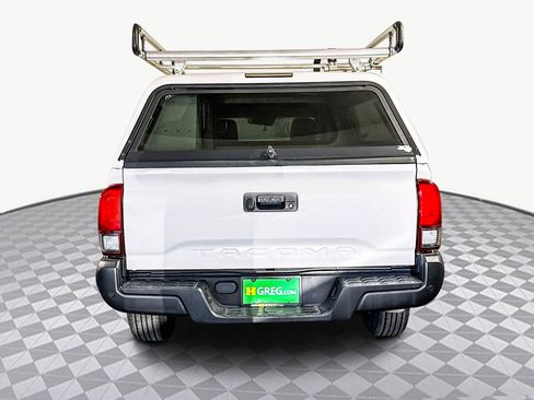 Used 2020 Toyota Tacoma SR image 8