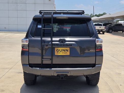 Used 2019 Toyota 4Runner SR5 AWD/4WD image 6