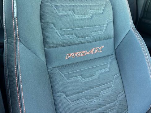 Used 2023 Nissan Frontier PRO-4X w/ Pro Convenience Package image 12