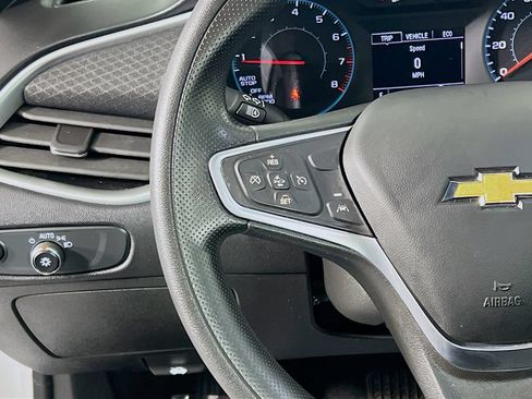 Used 2023 Chevrolet Malibu LS FWD image 10
