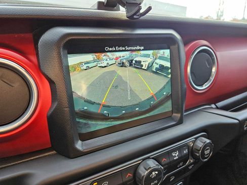 Used 2019 Jeep Wrangler Unlimited Rubicon image 28