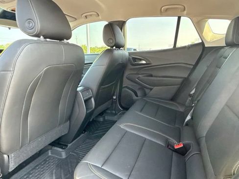 Used 2025 Chevrolet Trax ACTIV w/ Driver Confidence Package FWD image 9