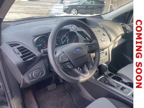Used 2017 Ford Escape SE image 9