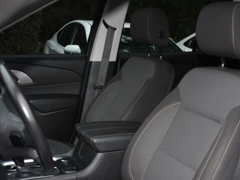 Used 2019 Chevrolet Traverse LT image 7