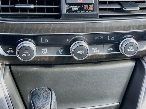 Used 2020 Honda Accord EX image 15