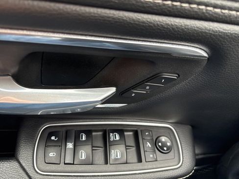 Used 2021 RAM 1500 Laramie image 18