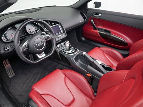 Used 2015 Audi R8 V8 image 22