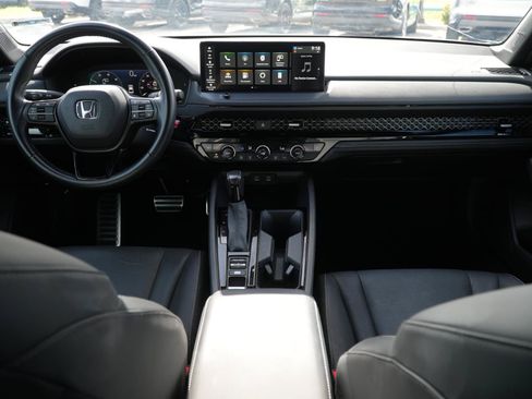 Used 2023 Honda Accord Sport image 18