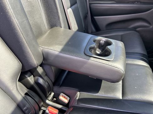 Used 2019 Jeep Grand Cherokee Limited w/ Luxury Group II image 49