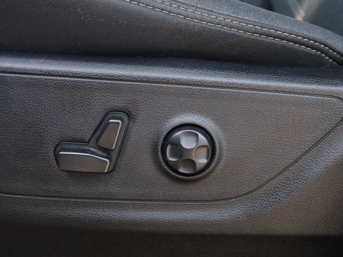Used 2021 RAM 1500 Big Horn AWD/4WD image 18