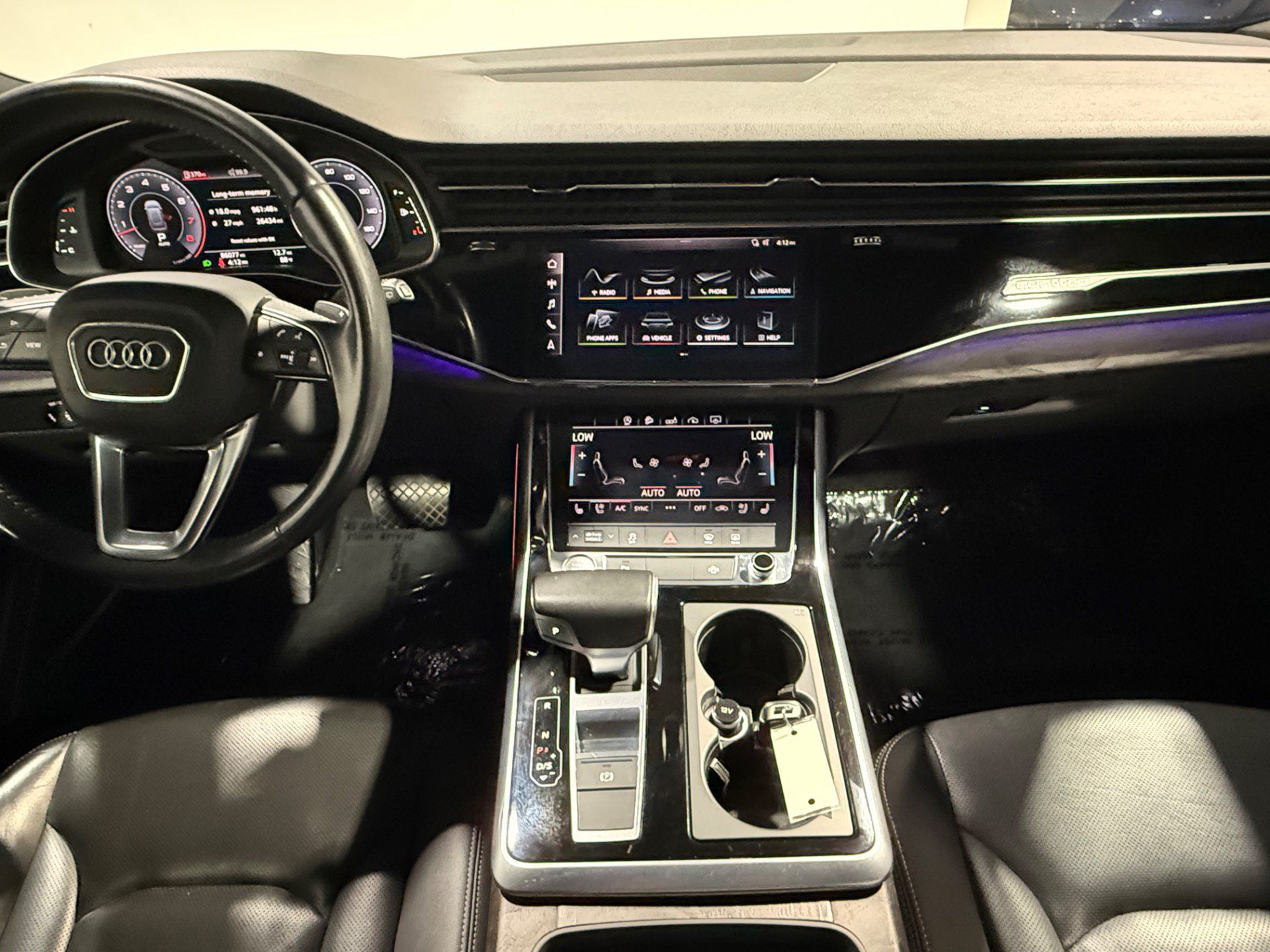 Used 2019 Audi Q8 Premium Plus w/ Premium Plus AWD/4WD image 23