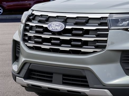 New 2027 Ford Explorer Active RWD image 17