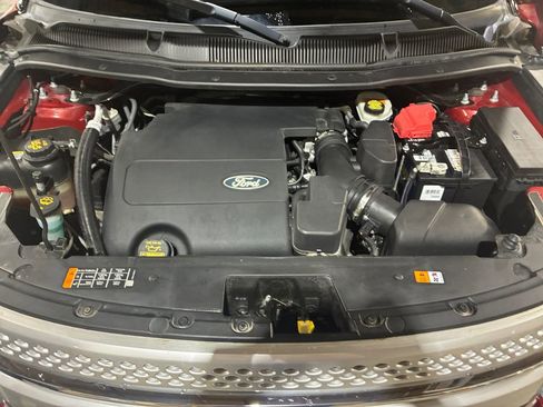 Used 2013 Ford Explorer XLT image 19