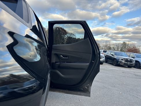 Used 2024 Hyundai Santa Cruz Limited image 32