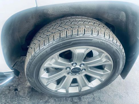 Used 2017 Chevrolet Tahoe Premier image 30