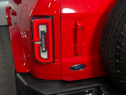 Used 2023 Ford Bronco Outer Banks AWD/4WD image 15