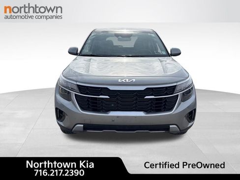 Certified 2025 Kia Seltos LX image 3