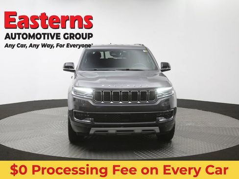 Used 2024 Jeep Wagoneer Series II AWD/4WD image 55